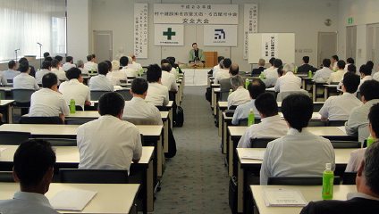安全大会で講演会が好評の人気講師・三遊亭楽春が健康講演をしました。
